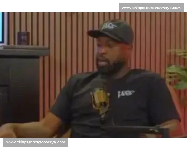 冯杰在比赛中的出色表现引发广泛关注，荣获多项荣誉与称赞