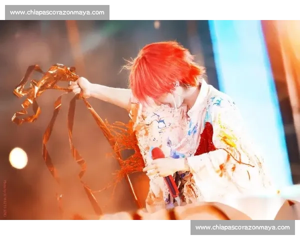 华晨宇快男舞台震撼表演引爆全场观众热情反响