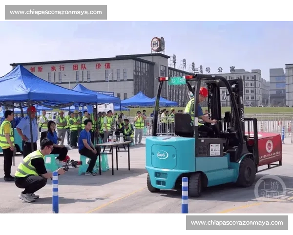 匠心操控展实力安全高效并重的现代叉车技能竞技盛会观察行业启示