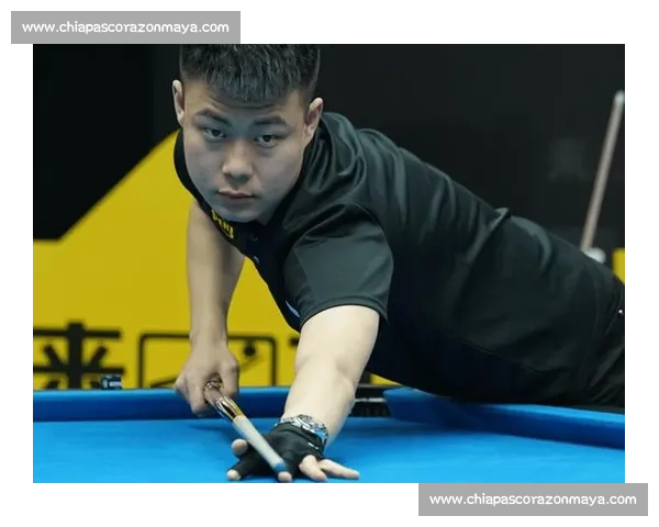 台球赛场精彩瞬间聚焦球员精准操作与激烈对决