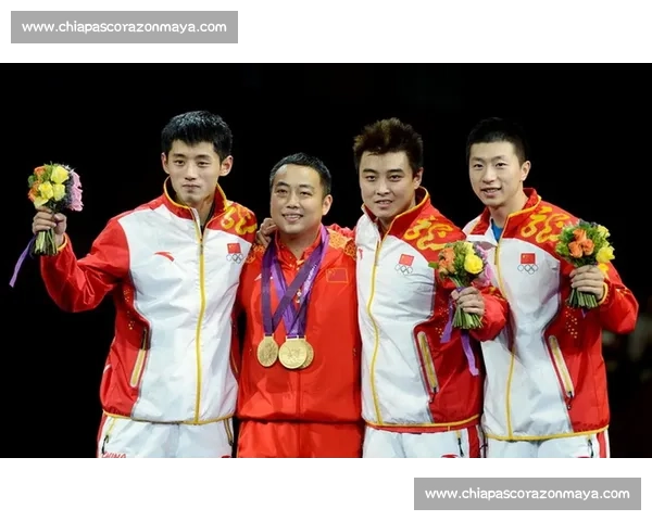 容国团精彩比赛视频回顾 展现乒坛传奇风采和卓越技艺