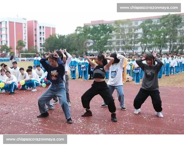 广州舞蹈比赛精彩纷呈 各路舞者竞技角逐展现无限创意与热情 广州舞蹈比赛精彩纷呈 各路舞者竞技角逐展现无限创意与热情